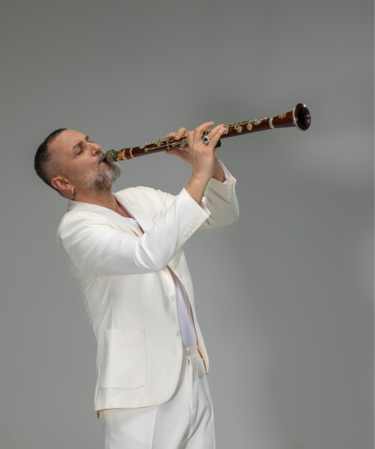 Hüsnü Şenlendi̇ri̇ci̇